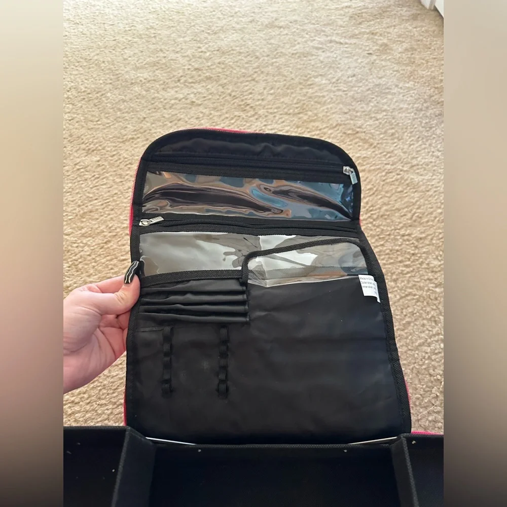 Ulta Advanced Pro Makeup Kit/ Organizer: perfect for traveling